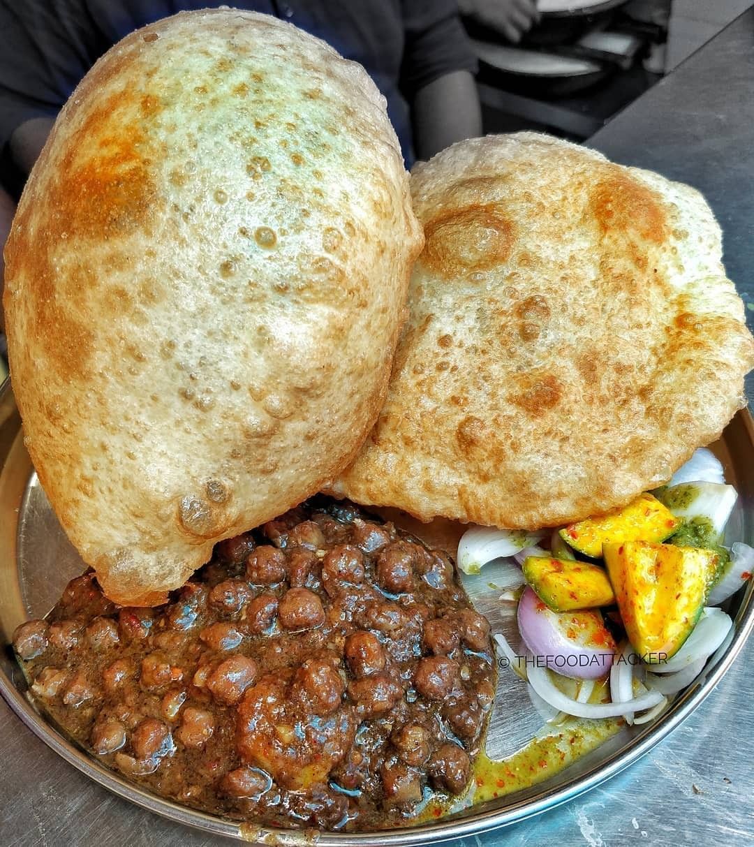 Chhola Bhatura